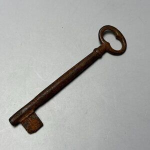 Vintage Antique Big Large Solid Barrel Iron Skeleton Key Steampunk  3-1/4" Long